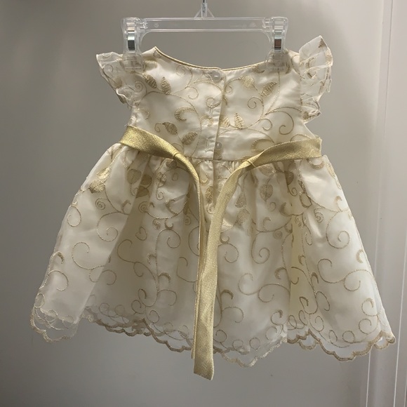 🥳Cute formal 12M dress by sweet heart rose - Picture 3 of 5